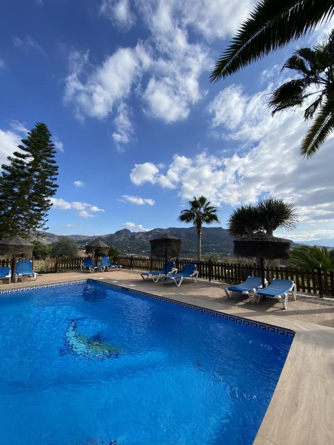 Las Palmeras Pizarra Exterior photo